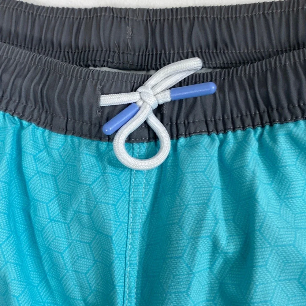 SSCO‎ Swim Shorts Mens 2X Turquoise Geometric Honeycomb 5.5